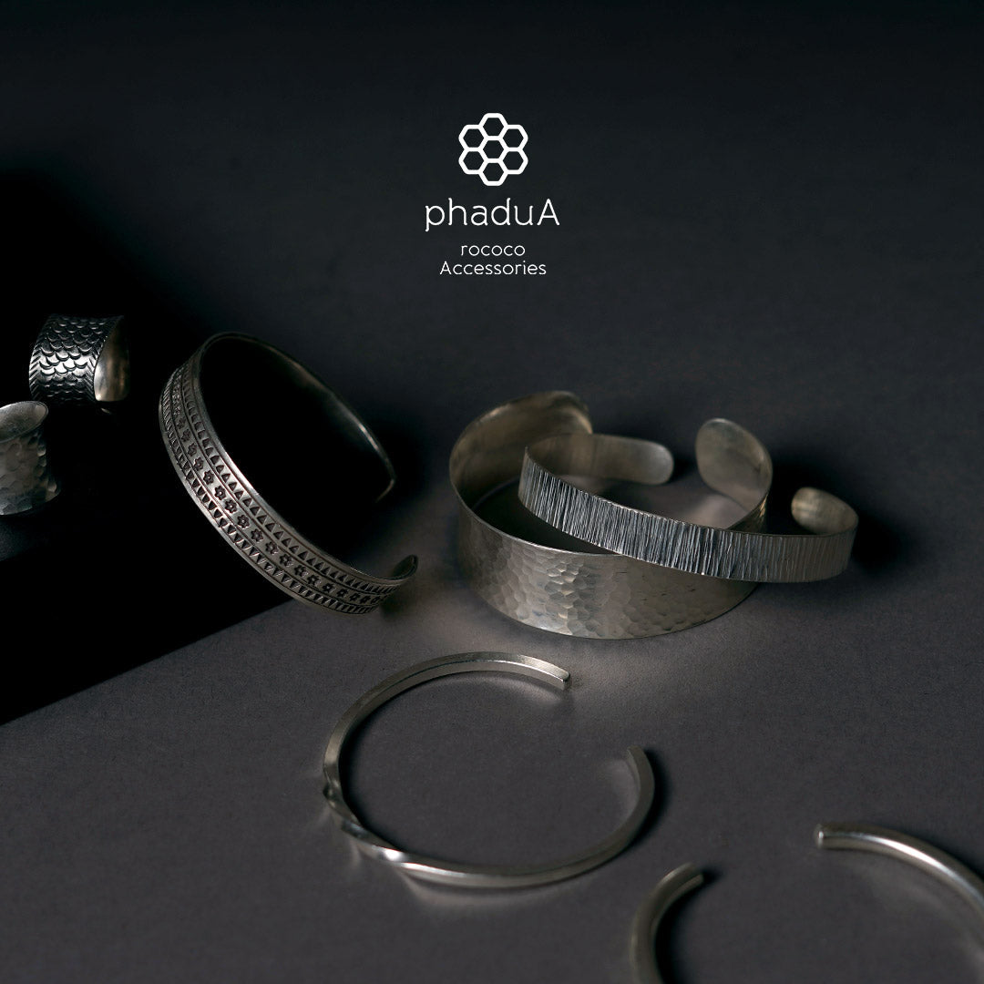 phaduA / Karen Bracelet Yeux Martelés Argent