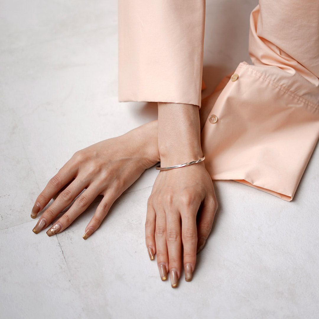 phaduA / Brazalete trenzado de plata Karen