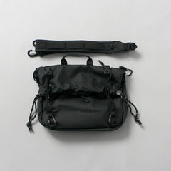 black / F