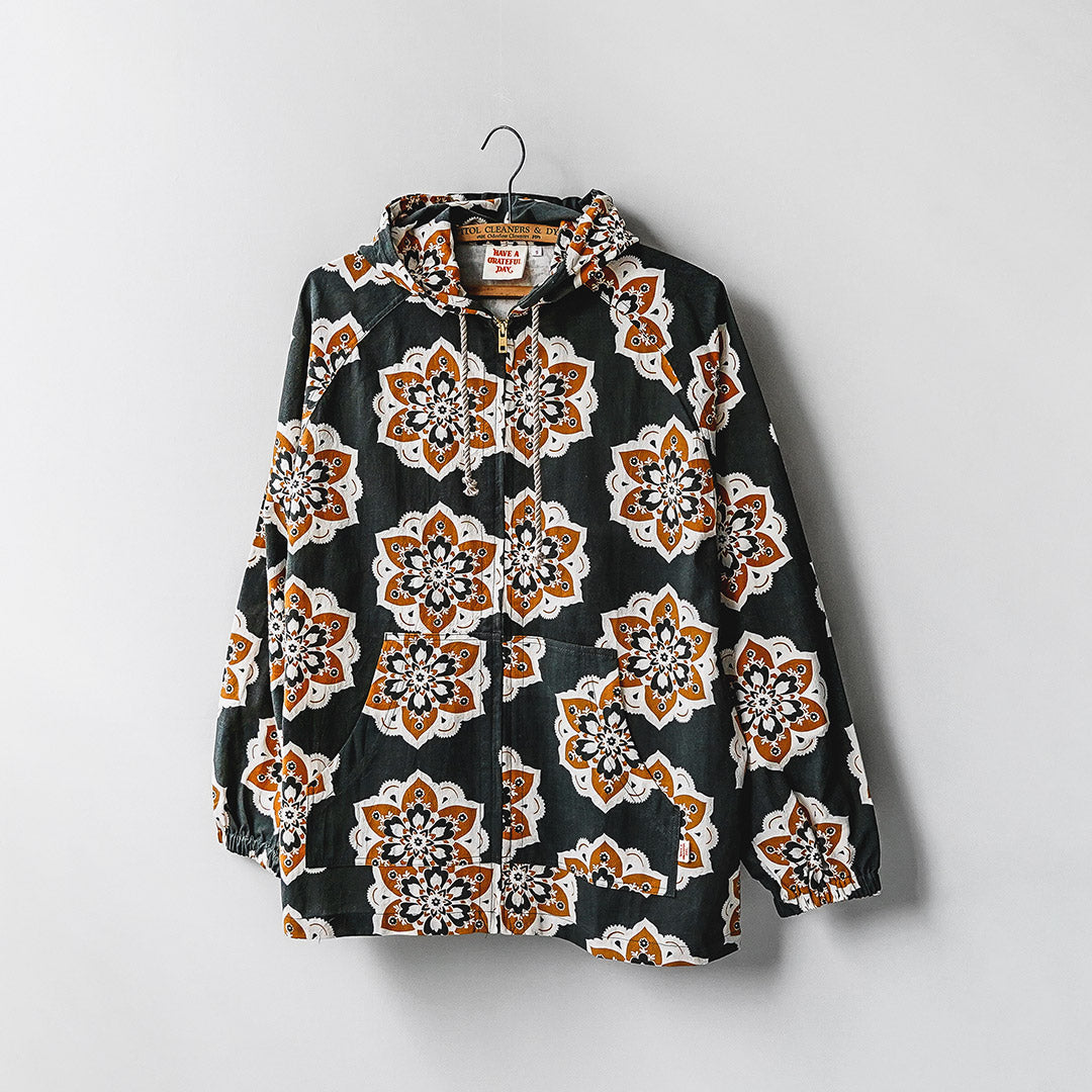 HAVE A GRATEFUL DAY / Beach Hoodie – Round Graphic Print