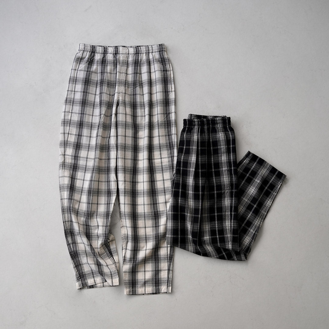 EQUIPO DE ARBUELA / Pantalones deportivos de cuadros de sirsaca