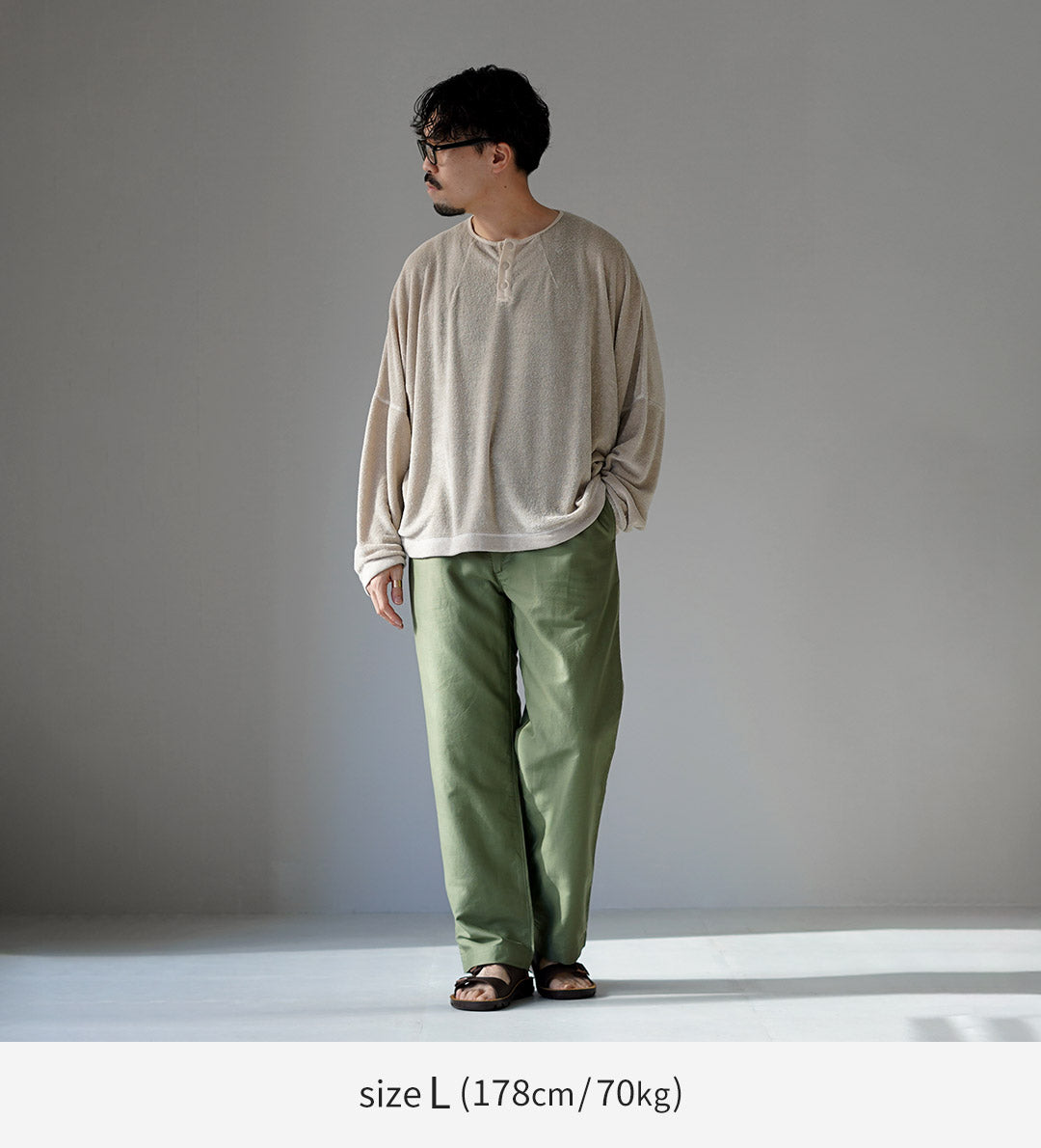 KEMA DESIGNS / 亞麻毛絨亨利領套頭衫