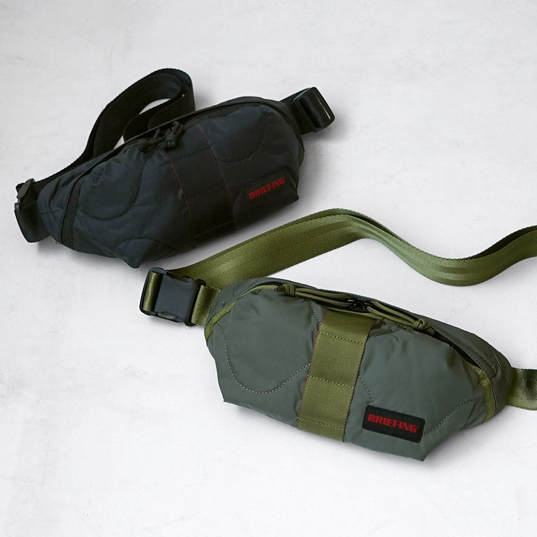BRIEFING / Bolso de hombro acolchado Walker Body Bag