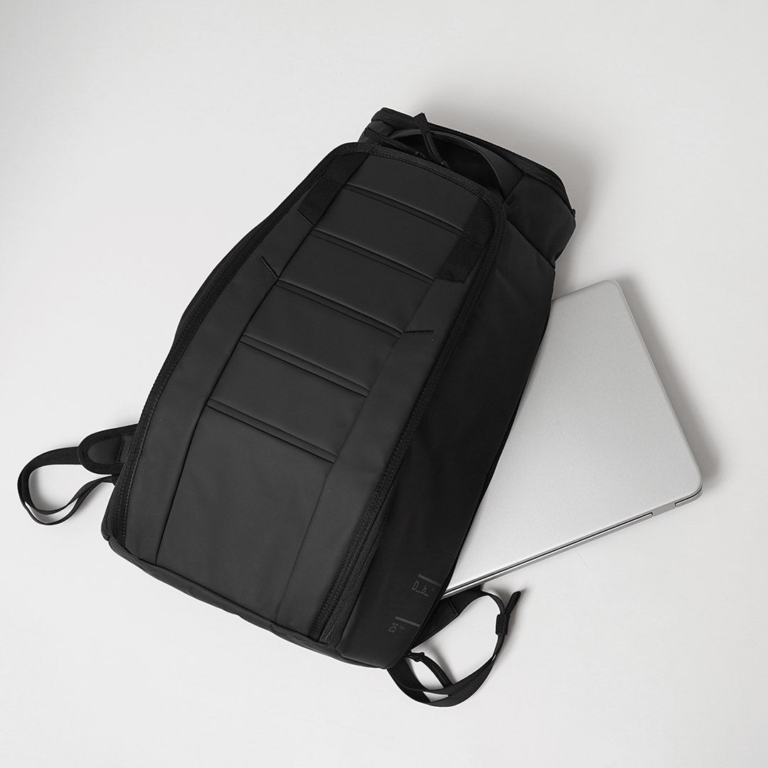 D_B_ / Mochila Hugger 25L