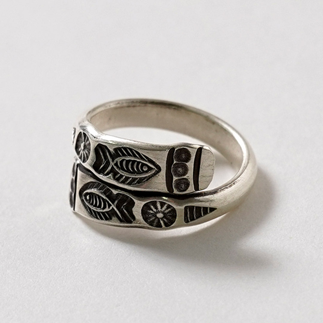phaduA / Karen Silver Two Fish Ring