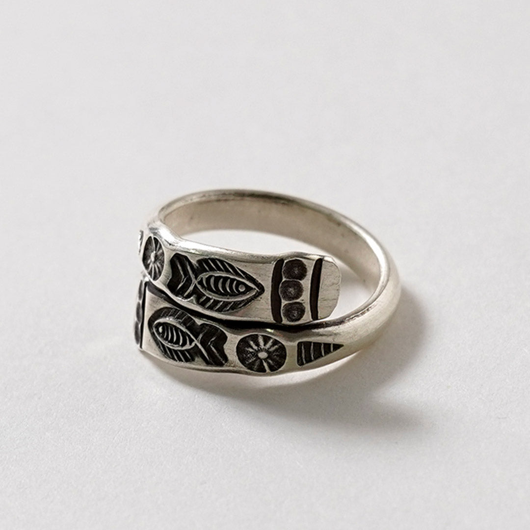 phaduA / Karen Silver Two Fish Ring