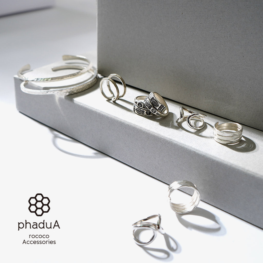 phaduA / Karen Silver Two Fish Ring