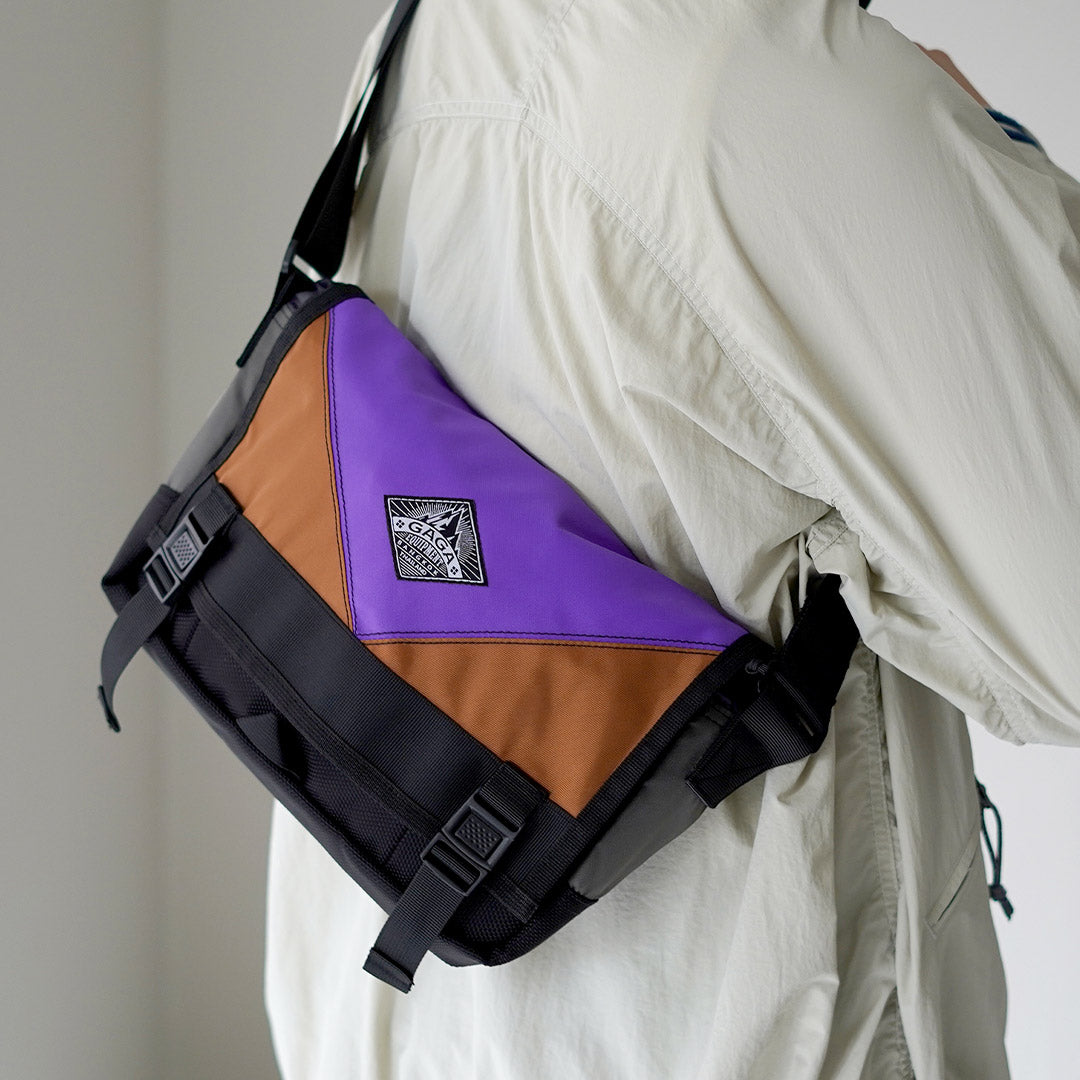 GAGA EQUIPMENT / Mini Messenger Bag
