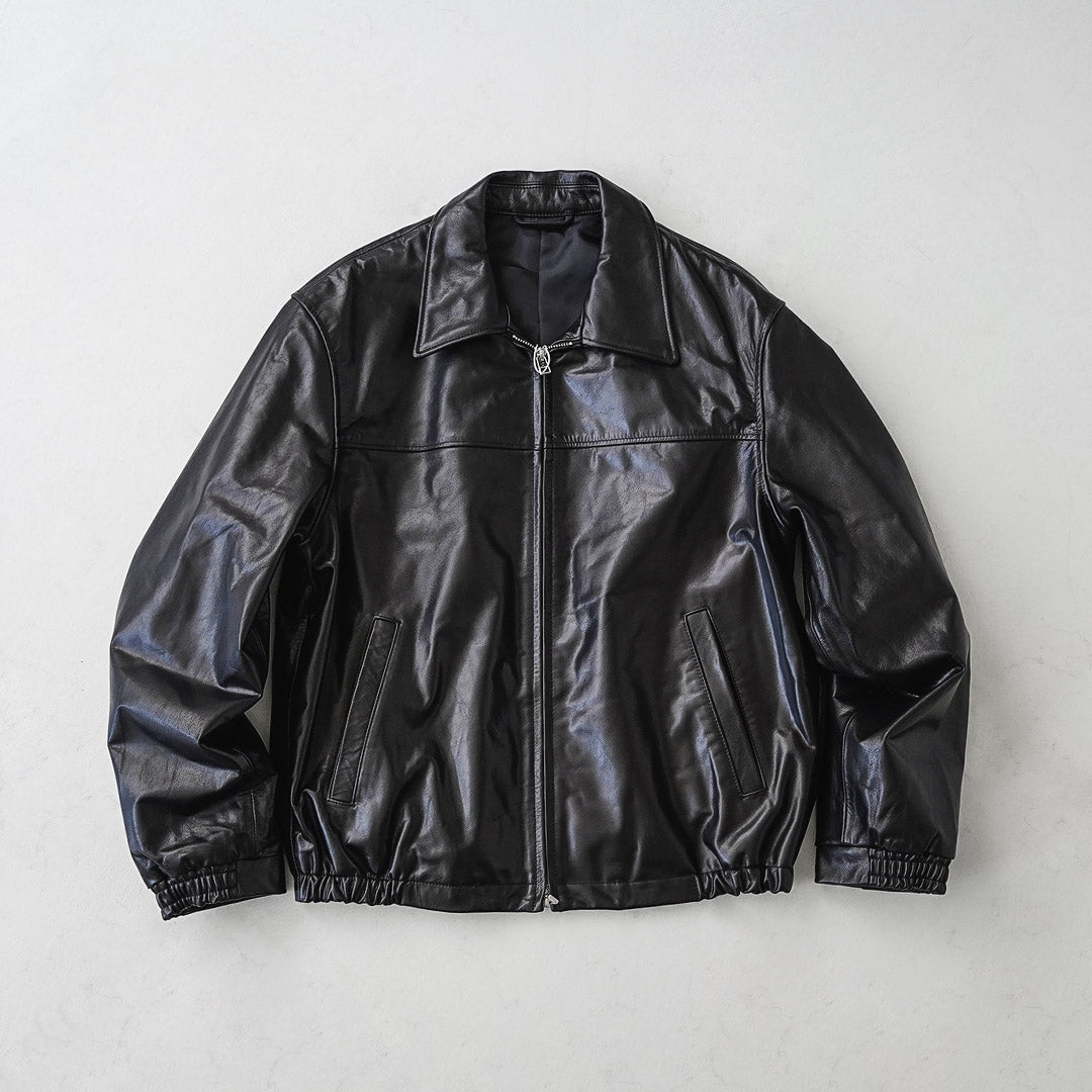 PRODUITS UNIVERSELS. / Veste en cuir