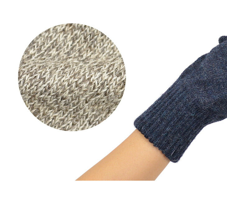 Gants en tricot de moutons noirs / moutons